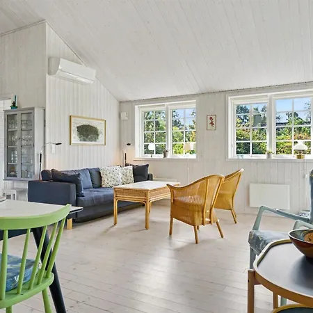 Heidrun - 400m From The Sea By Interhome Hébergement de vacances Bøtø By